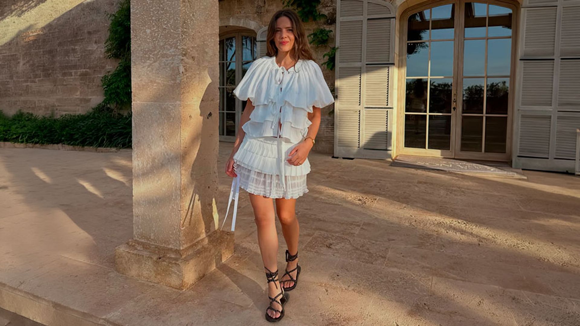 De las bailarinas a las sandalias gladiadoras: 4 zapatos planos cómodos y especiales que triunfan entre las españolas