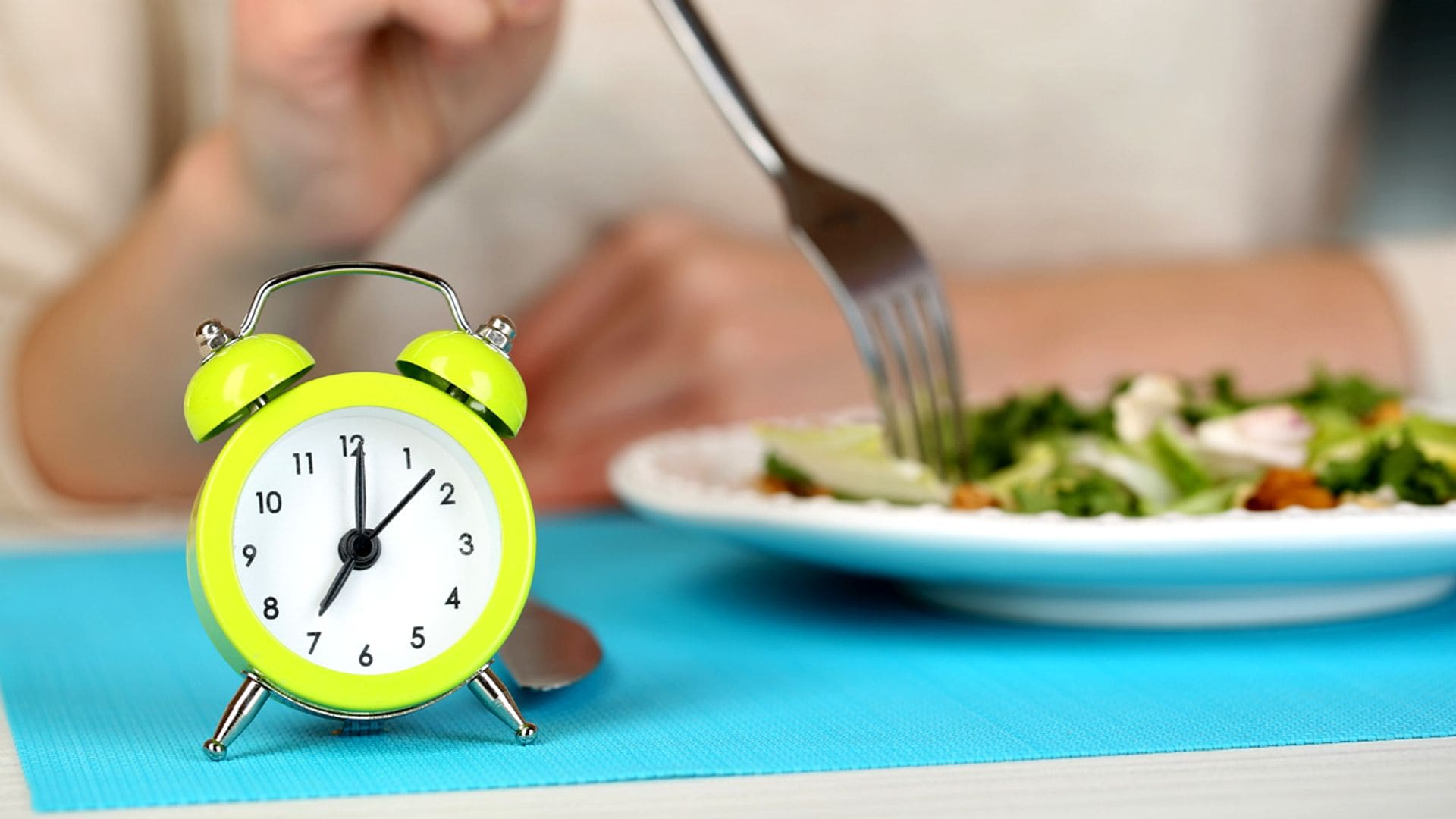 Cambio horario: ¿hay alimentos que ayudan a combatir sus efectos negativos?