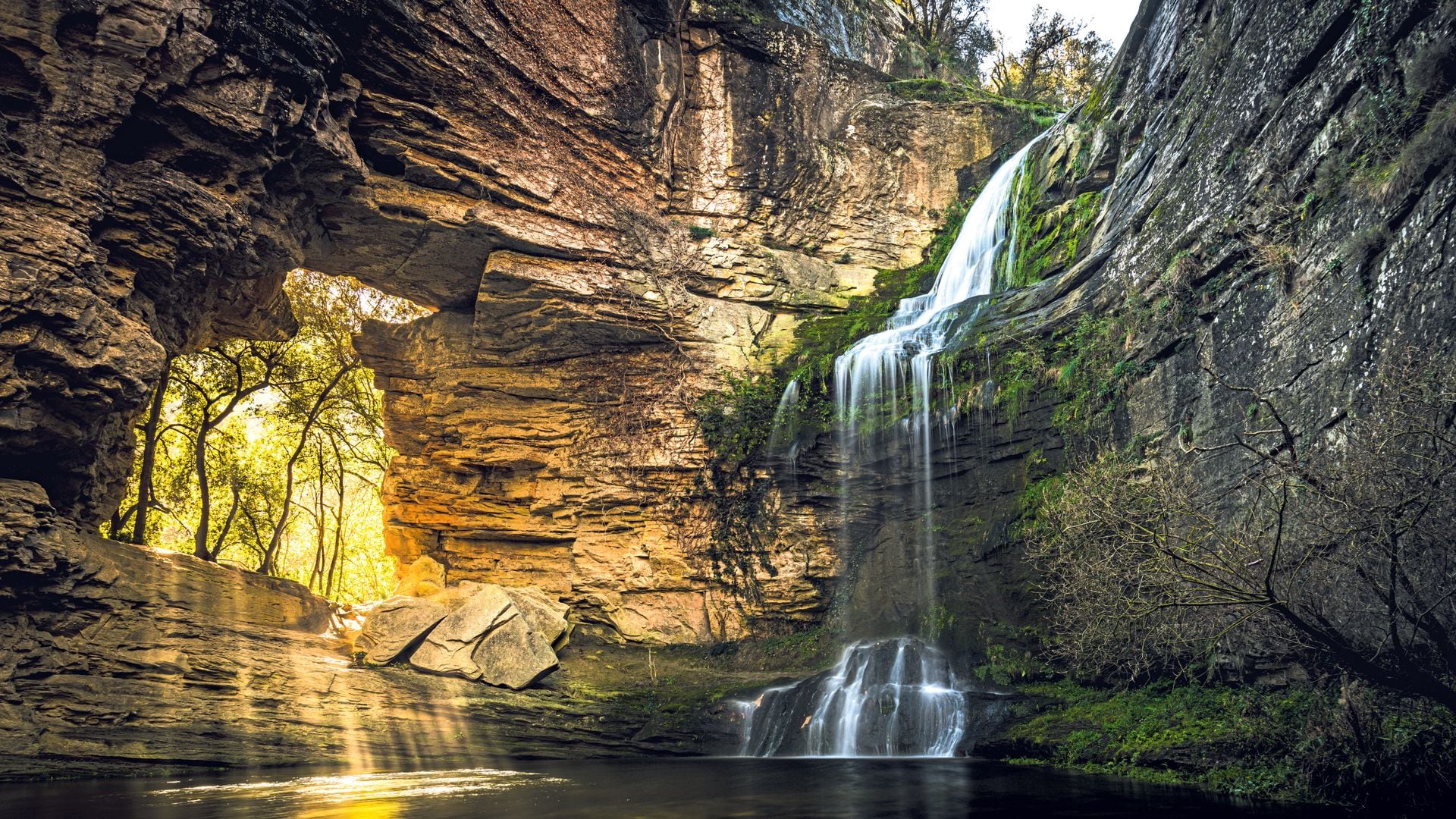 FORADADA DE CANTONIGRÒS cascada Barcelona