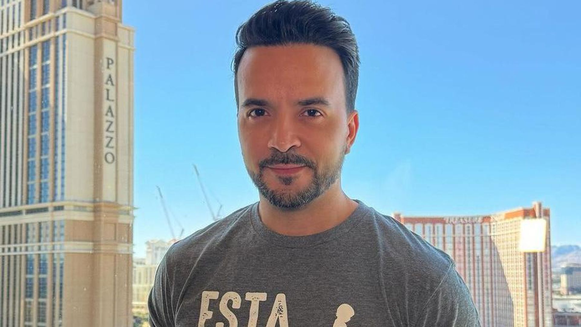 Fuego y una reacción alérgica: Así fue el accidente sobre el escenario que Luis Fonsi jamás olvidará
