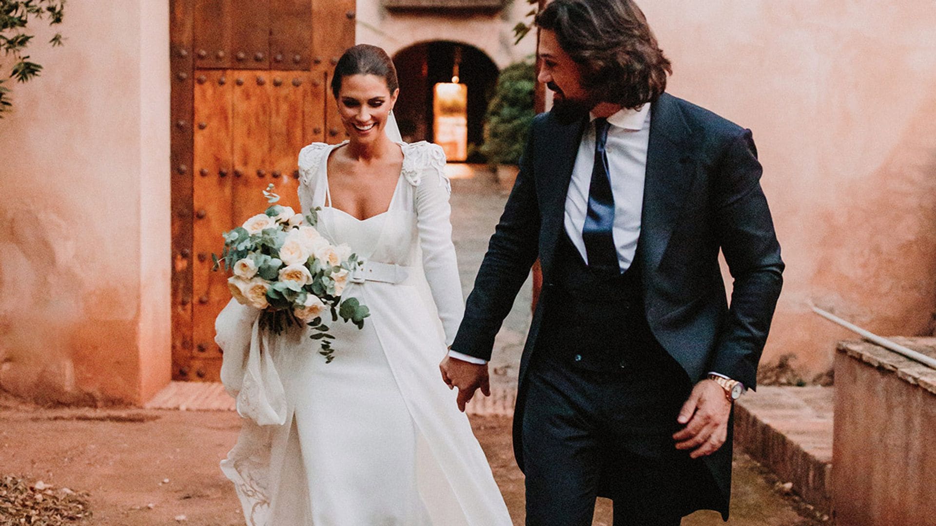 Tres looks para María, la novia y modelo sevillana de la boda (circo) más espectacular