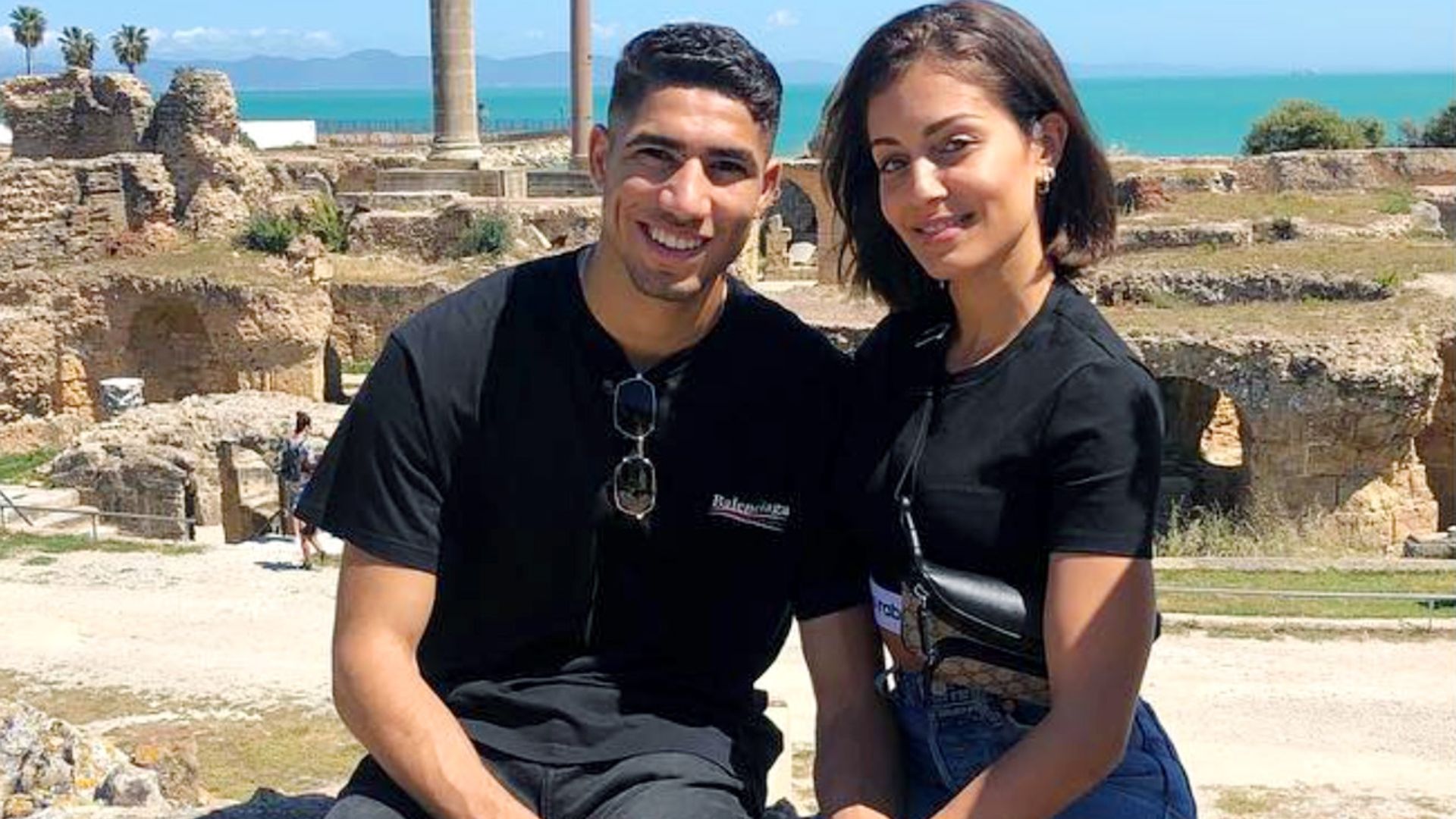 Hiba Abouk y Achraf Hakimi publican la primera foto de su bebé y desvelan el nombre