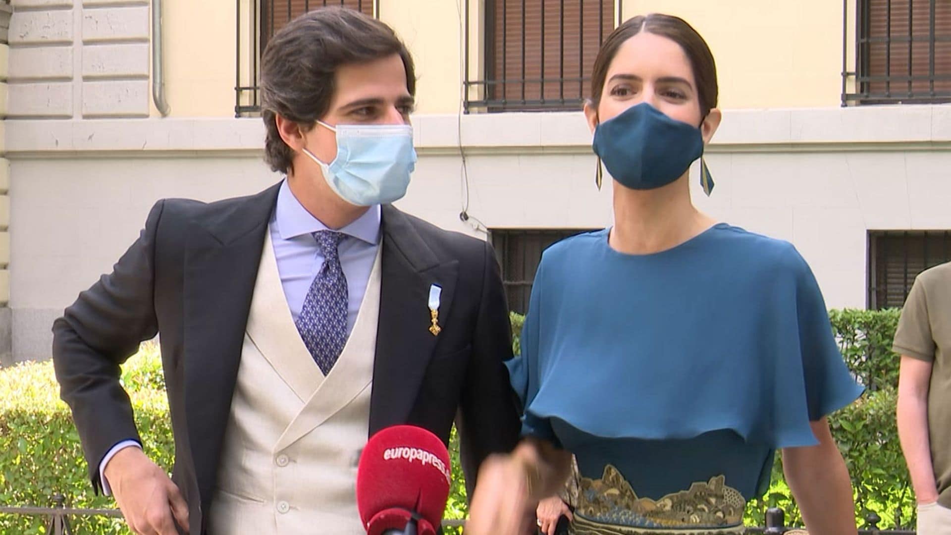 Los duques de Huéscar cuentan cómo están los novios: ‘Están muy contentos y la novia va guapísima'
