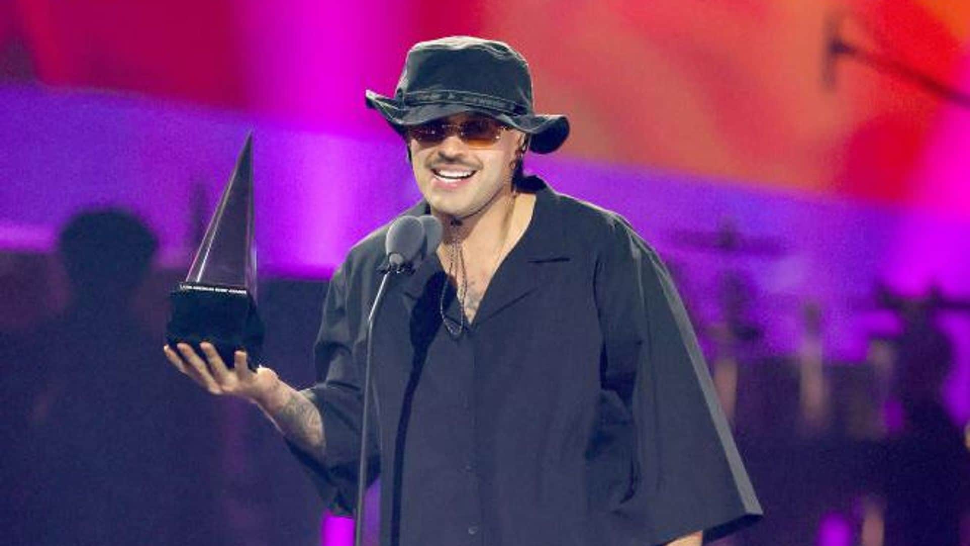Feid y Karol G se llevan la noche en los Latin American Music Awards, ¡Conoce a los ganadores de 2024!