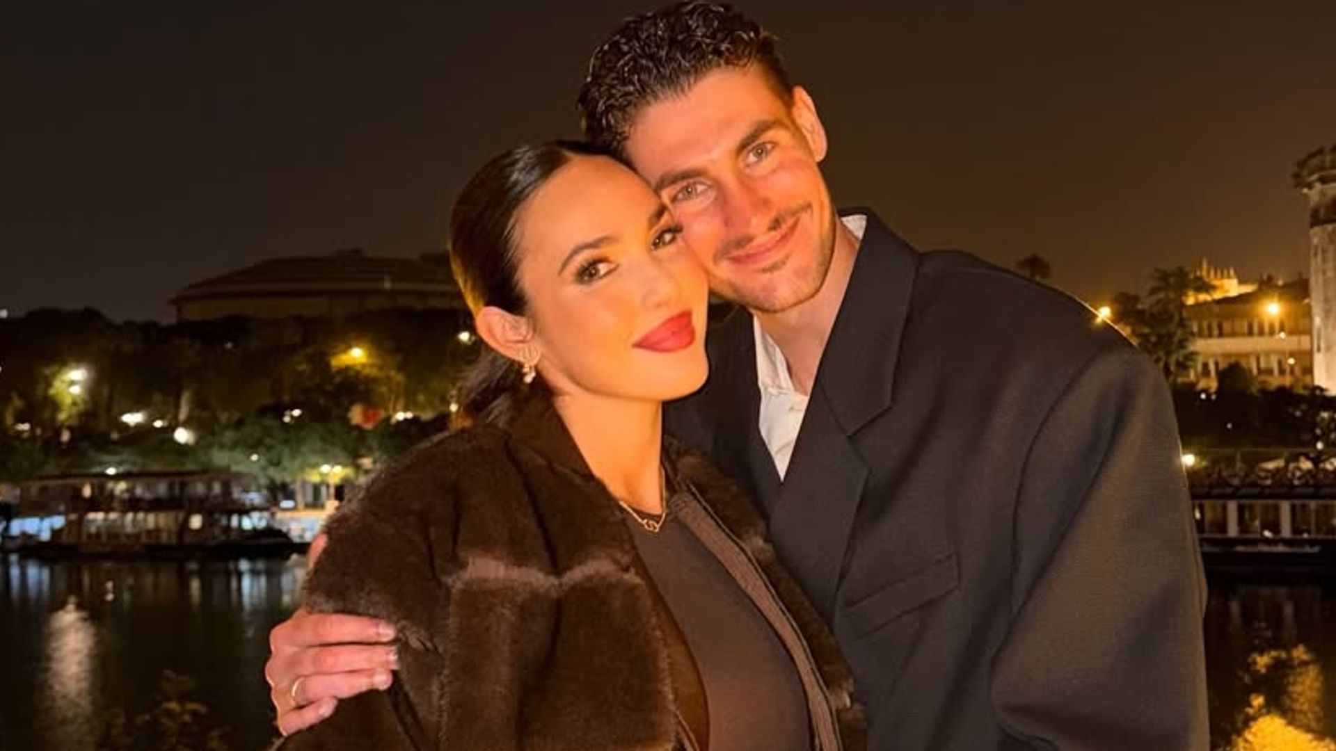 Ana Moya y Diego Conde dan la bienvenida a su primer hijo en común: "Tenemos dos angelitos con nosotros"