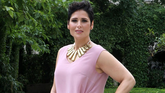 rosa muneca