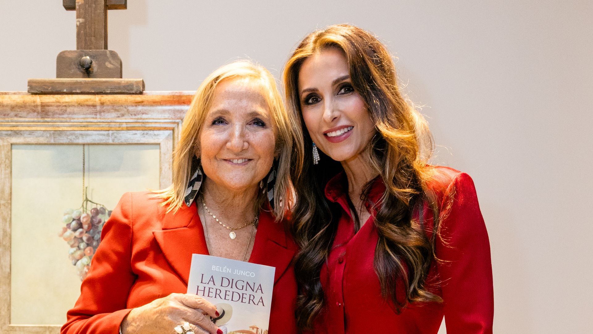 Paloma Cuevas asiste a la presentación de la nueva novela de Belén Junco
