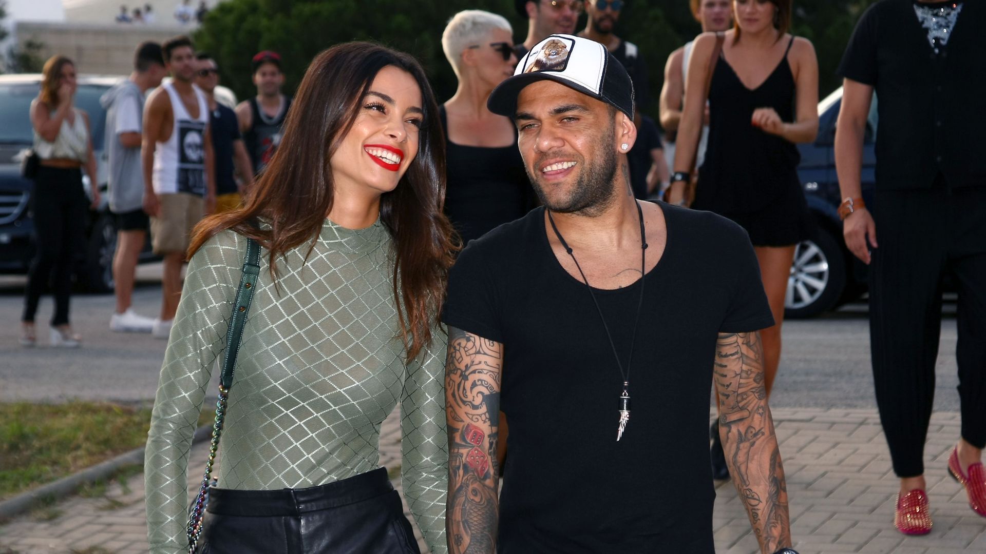 La reacción de Dani Alves a los rumores sobre su familia y el embarazo de Joana Sanz