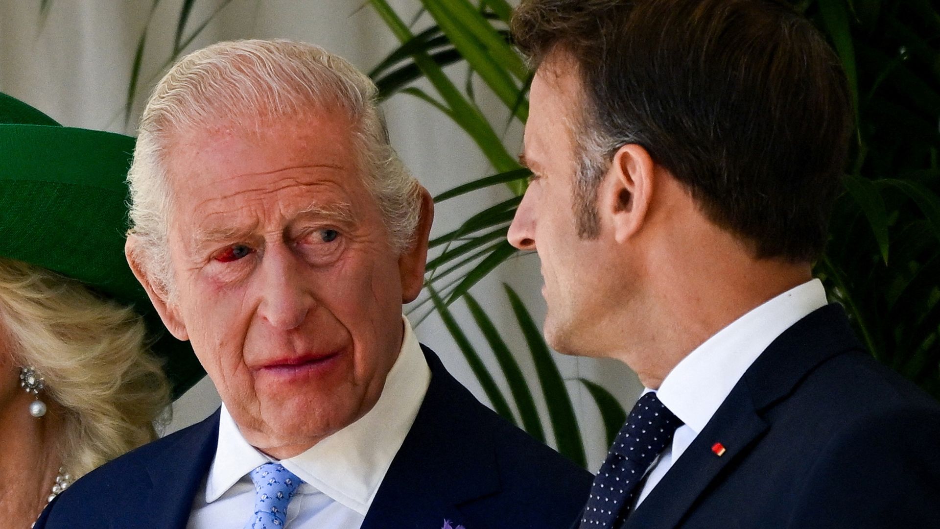 El rey Carlos III, afectado por un problema de salud de última hora antes de la recepción