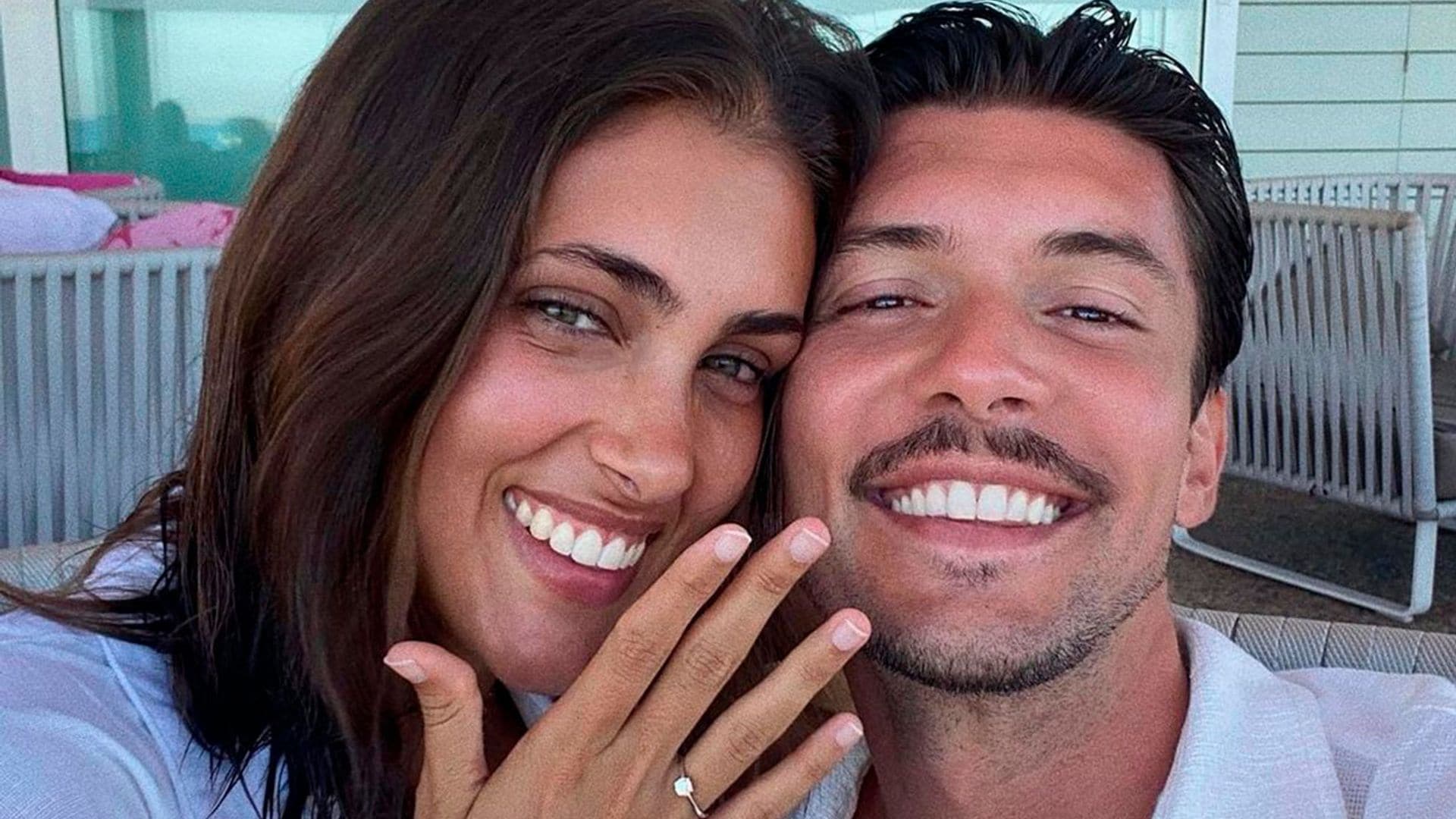 Carlos Right, concursante de 'OT 2018',  y la modelo Claudia Torregrosa anuncian su compromiso