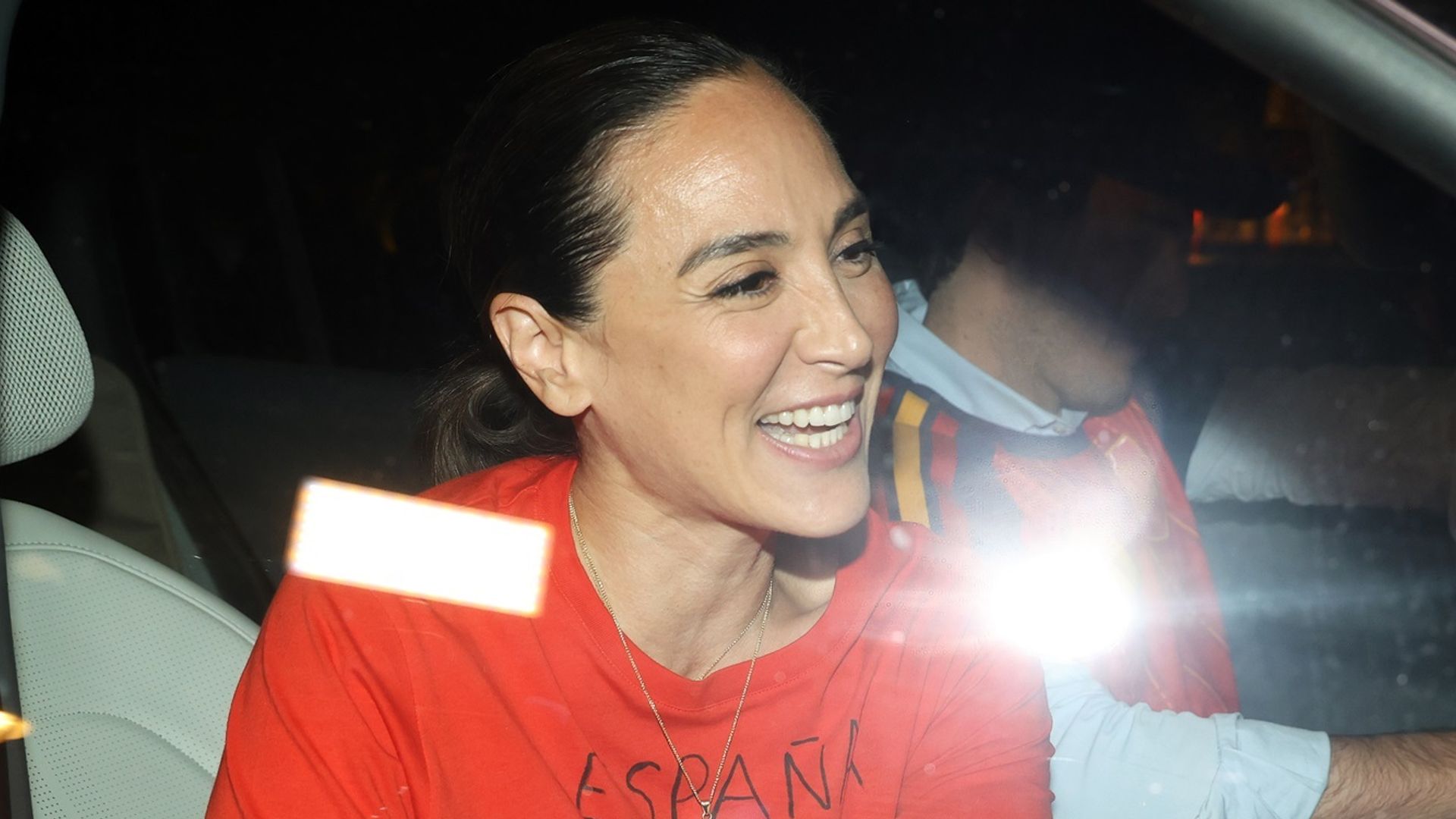 Tamara Falcó celebrando la victoria de España ante Francia