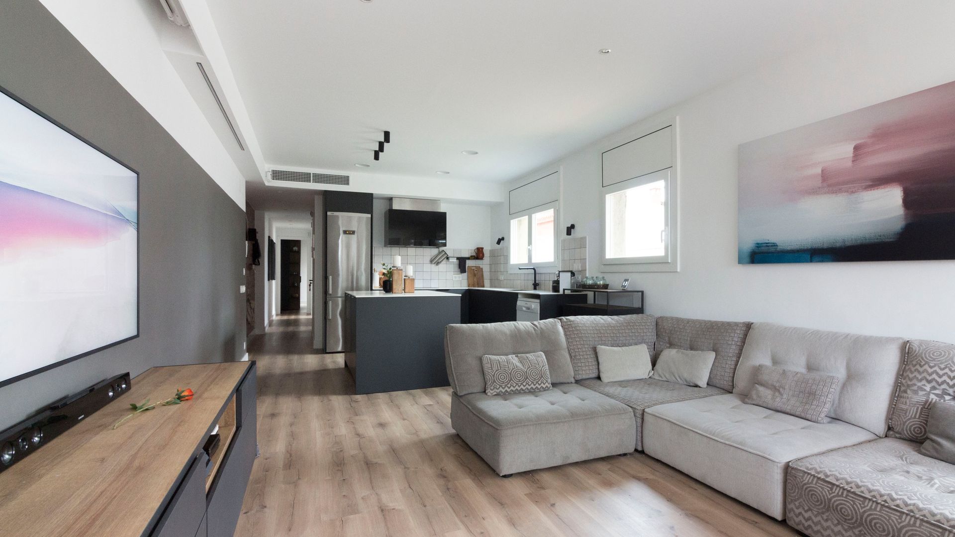 Salón y cocina integrada