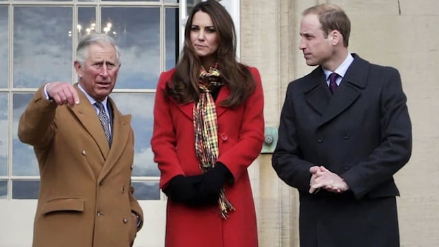 Rey Carlos III con los príncipes de Gales, Guillermo y Kate