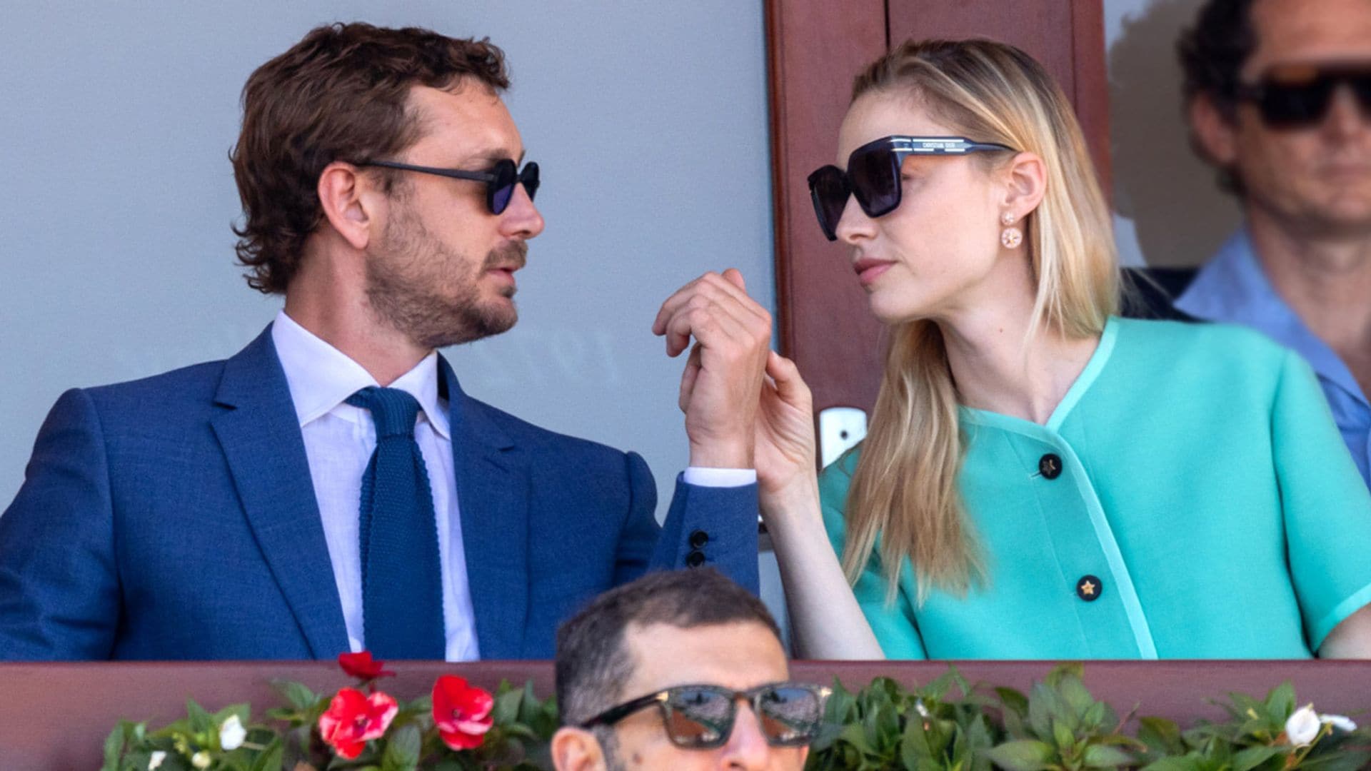 Pierre Casiraghi y Beatrice Borromeo, cuando los gestos y miradas lo dicen todo