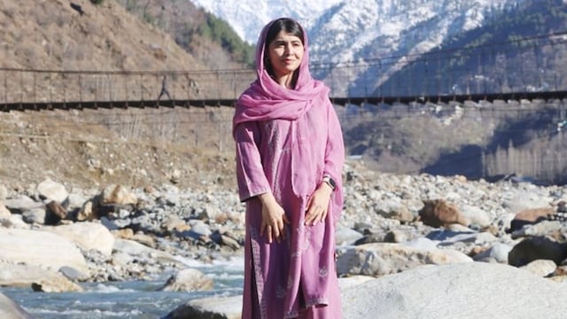 Malala Yousafzai regresa por primera vez a su pueblo en Pakistán tras el ataque que sufrió hace 13 años