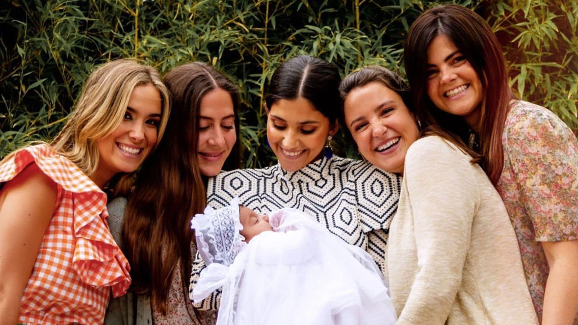 La fiesta, las palabras de los papás... El bautizo de la hija de María García de Jaime y Tomás Páramo al detalle