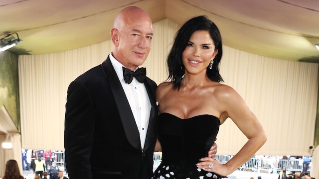  Jeff Bezos y Lauren Sanchez en la Met Gala 2024.