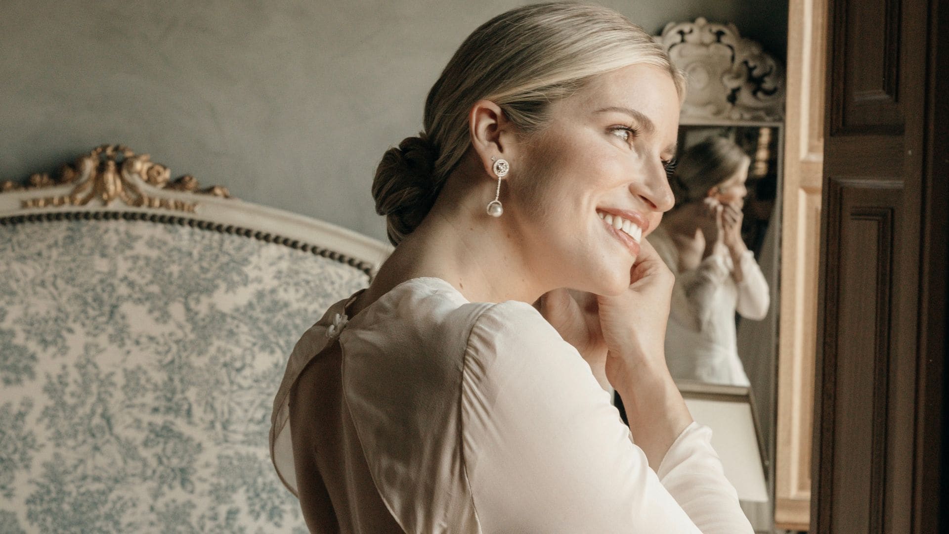 De los pendientes de botón a los diseños vintage: las tendencias de joyería que triunfan entre las novias