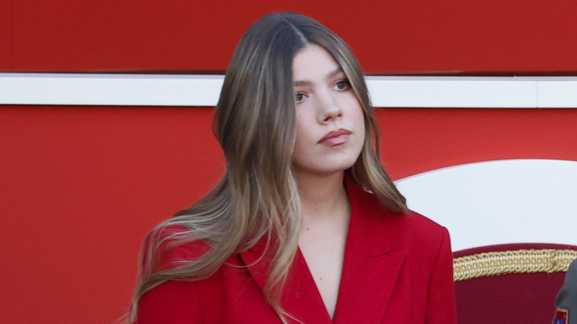 La infanta Sofía recupera su traje rojo un año después y lo convierte en su guiño más español para el 12 de octubre