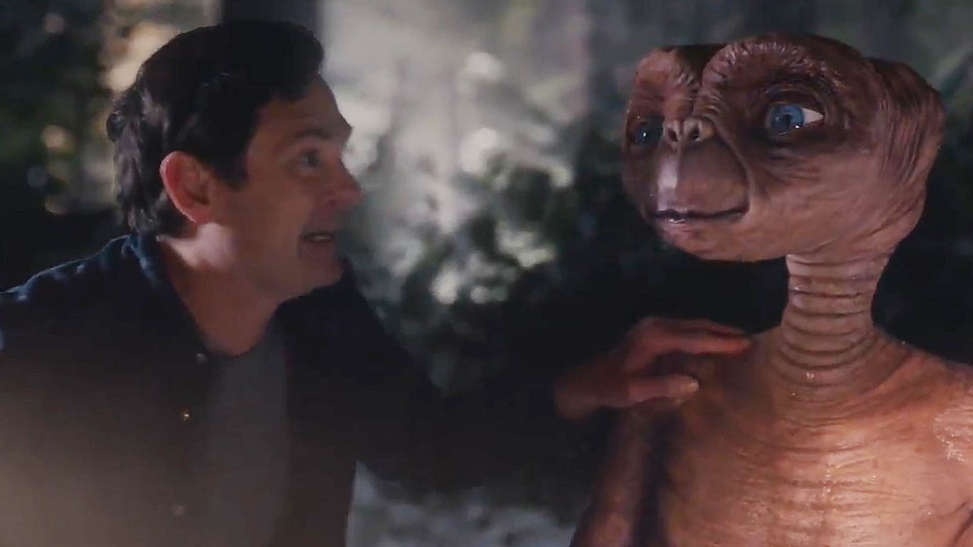 E.T. y Elliot se reencuentran 37 años después en un anuncio de Navidad