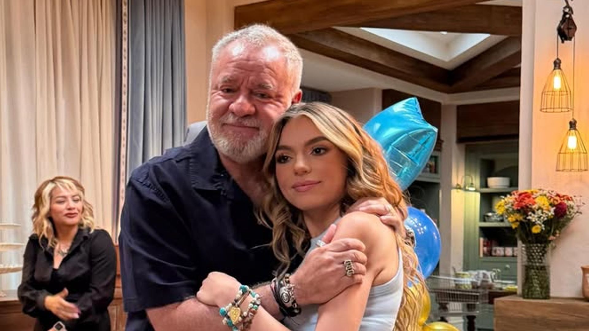 Sofía Castro celebra a su papá, Alberto 'El Güero' Castro, en un cumpleaños muy especial para los dos
