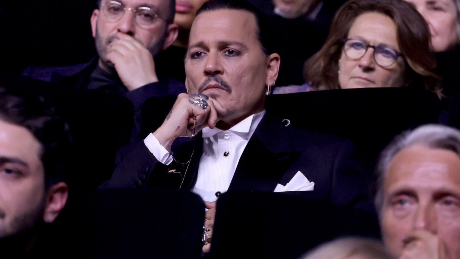 Johnny Depp, al borde de las lágrimas tras recibir una ovación de siete minutos en Cannes