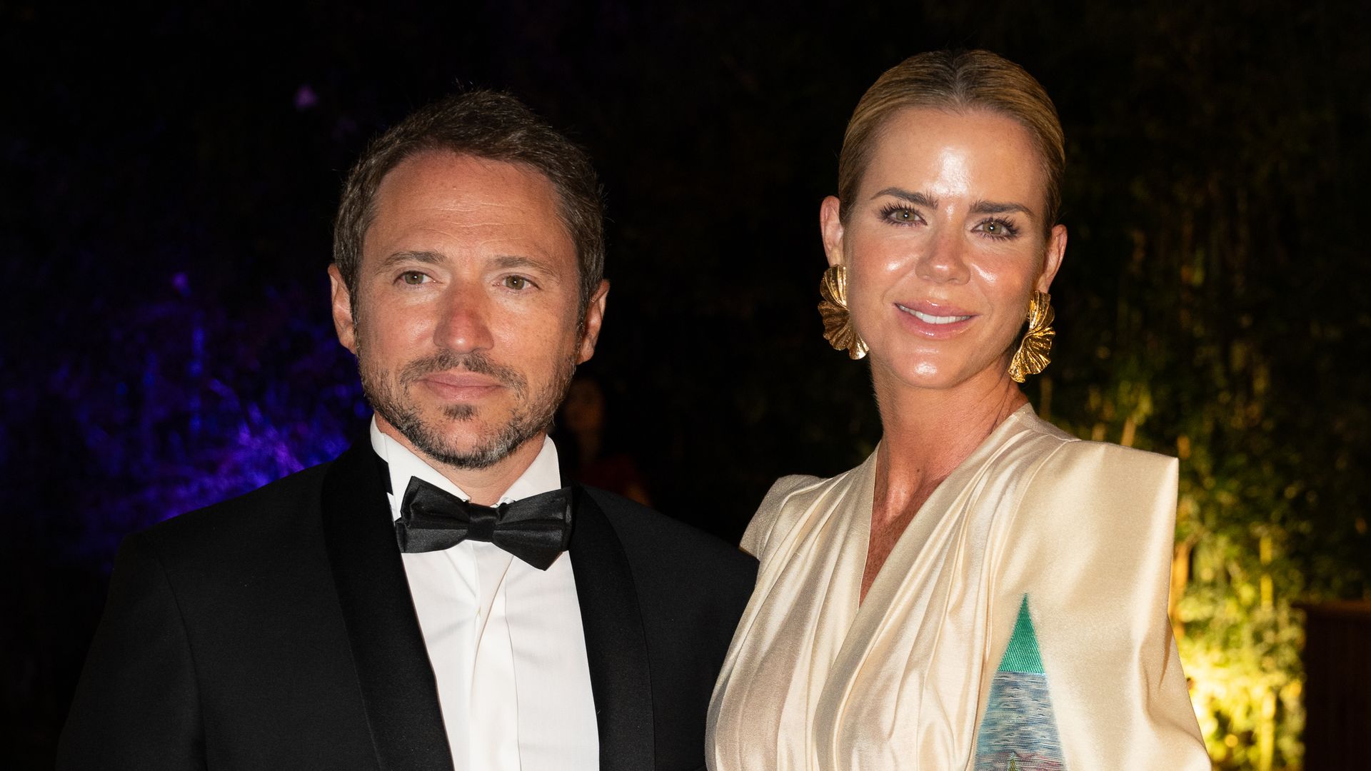 Amelia Bono y Manuel Martos en la gala benéfica contra el cáncer organizado por Asociación Española Contra el Cáncer. 5 de agosto de 2023 en Marbella, España
