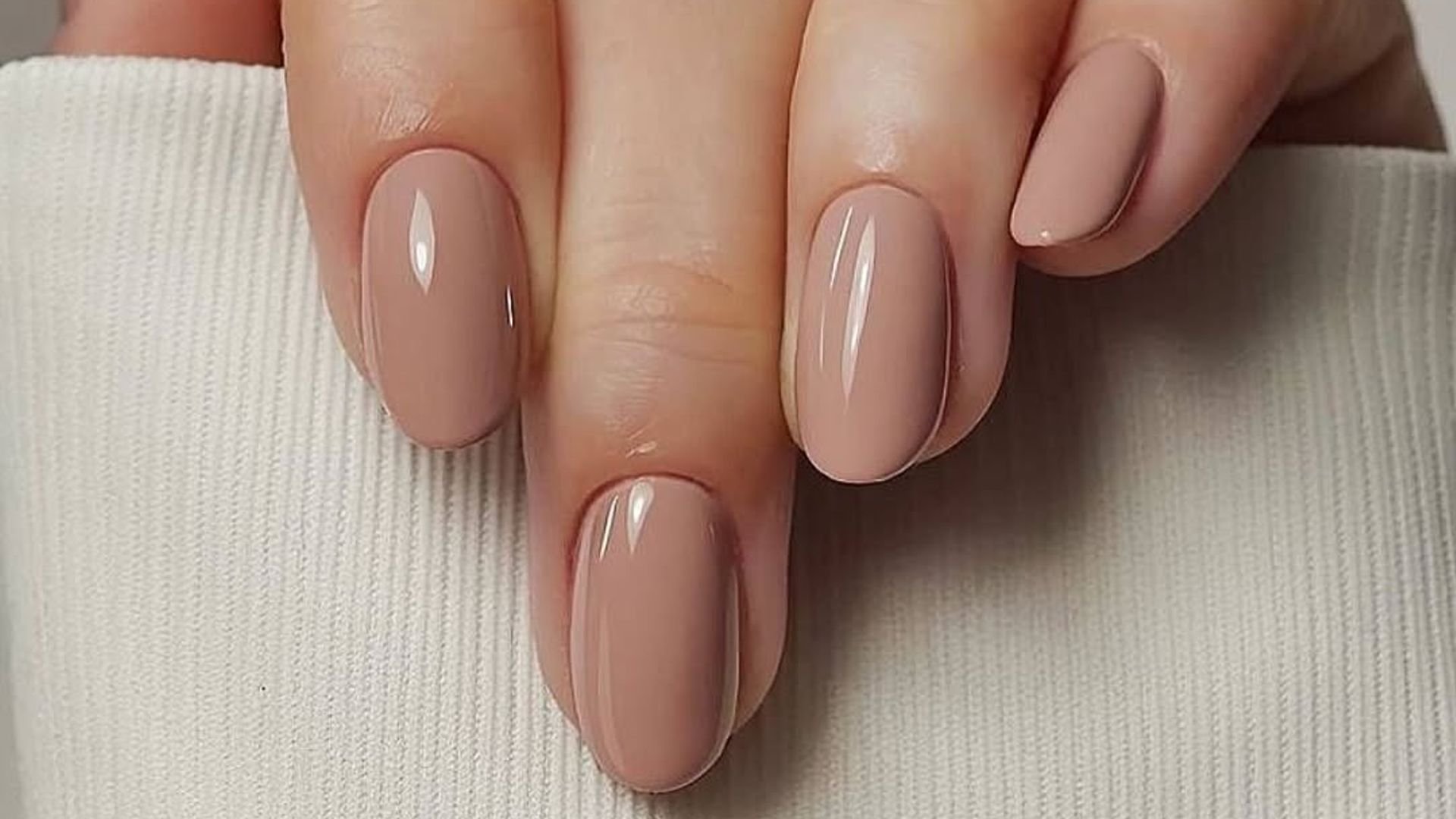 12 manicuras 'toasted nails', las uñas naturales más elegantes de la temporada