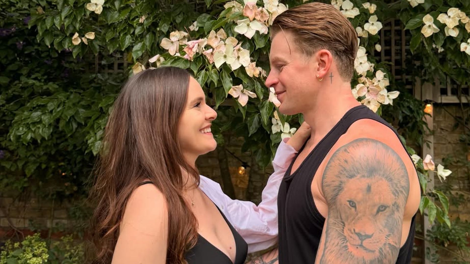 La hija del chef Gordon Ramsay espera su primer hijo seis meses después de su boda con Adam Peaty y ya saben el sexo del bebé