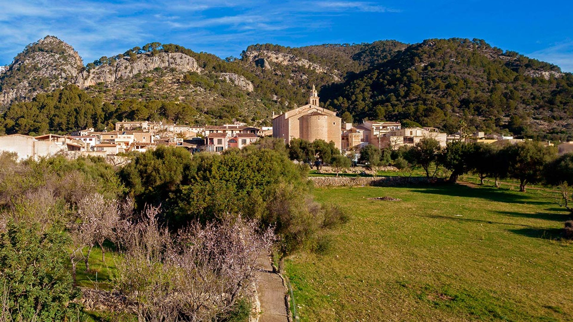 12 pueblos que unen encanto rural y una nueva Estrella Verde Michelin
