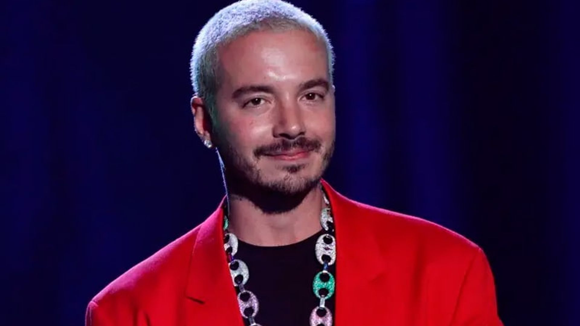 J Balvin comparte que su mamá fue hospitalizada por Covid-19