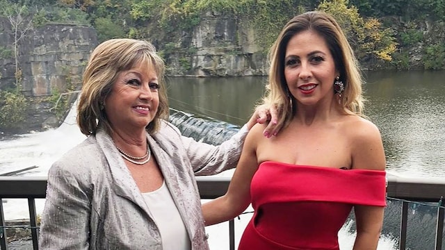 Stephanie Himonidis 'Chiquibaby' junto a su mamá