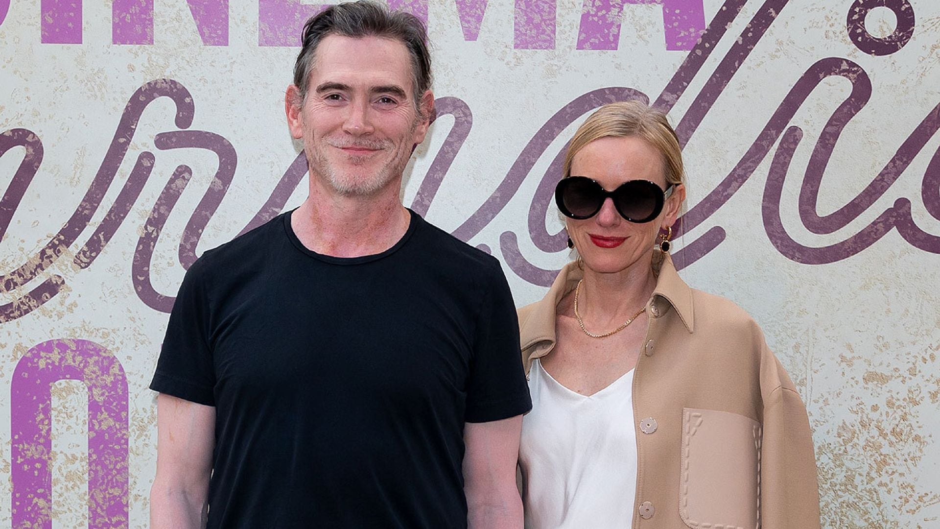 Naomi Watts y Billy Crudup, dos enamorados paseando por París tras su boda secreta hace un mes