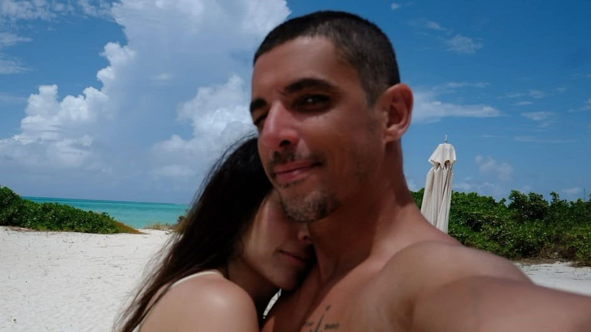 Zuria Vega y Alberto Guerra