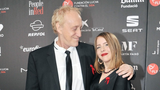 Josep María Mainat y Ángela Dobrowolski en la gala 'People In Red' en Barcelona