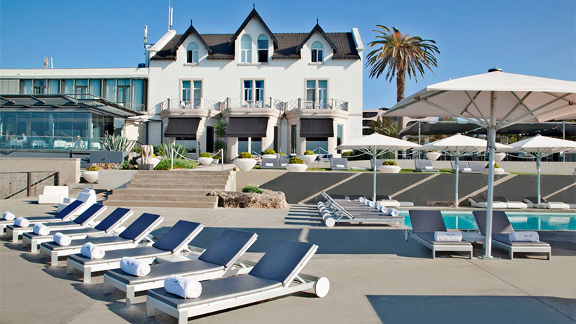 farol hotel cascais portugal