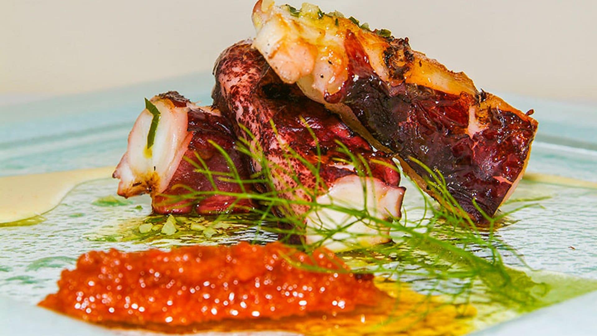 Pulpo a la parrilla con ajoblanco