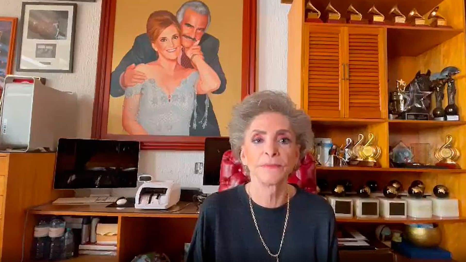 El rotundo ‘no’ de la viuda de Vicente Fernández a la serie de Televisa: ‘Hay gente abusando de su nombre’