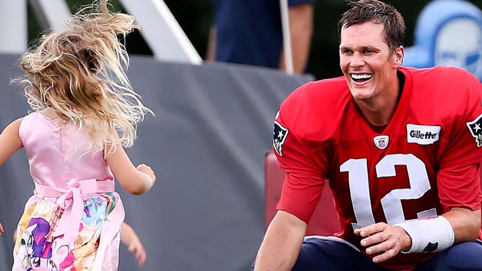 Los hijos de Tom Brady apoyan a su padre en su último partido sin la presencia de Gisele Bündchen