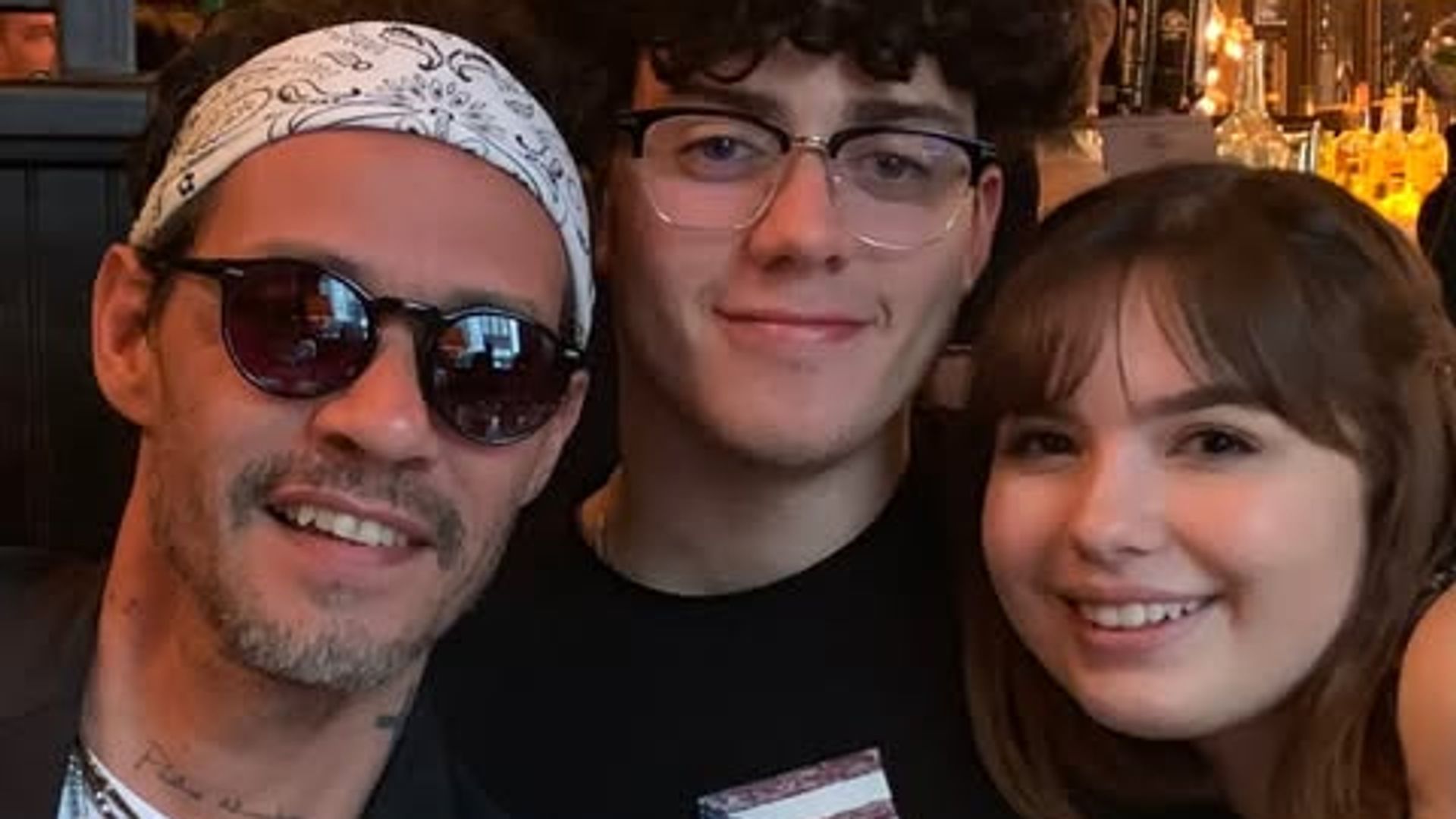 Marc Anthony recibió un linda felicitación de cumpleaños de parte de Kylie Jane Marco, la novia de su hijos Cristian Muñiz.