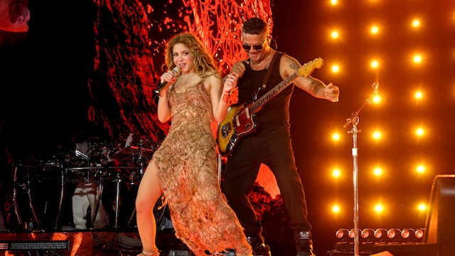 Shakira y Alejandro Sanz interpretaron 'La Tortura' a 20 años de su lanzamiento