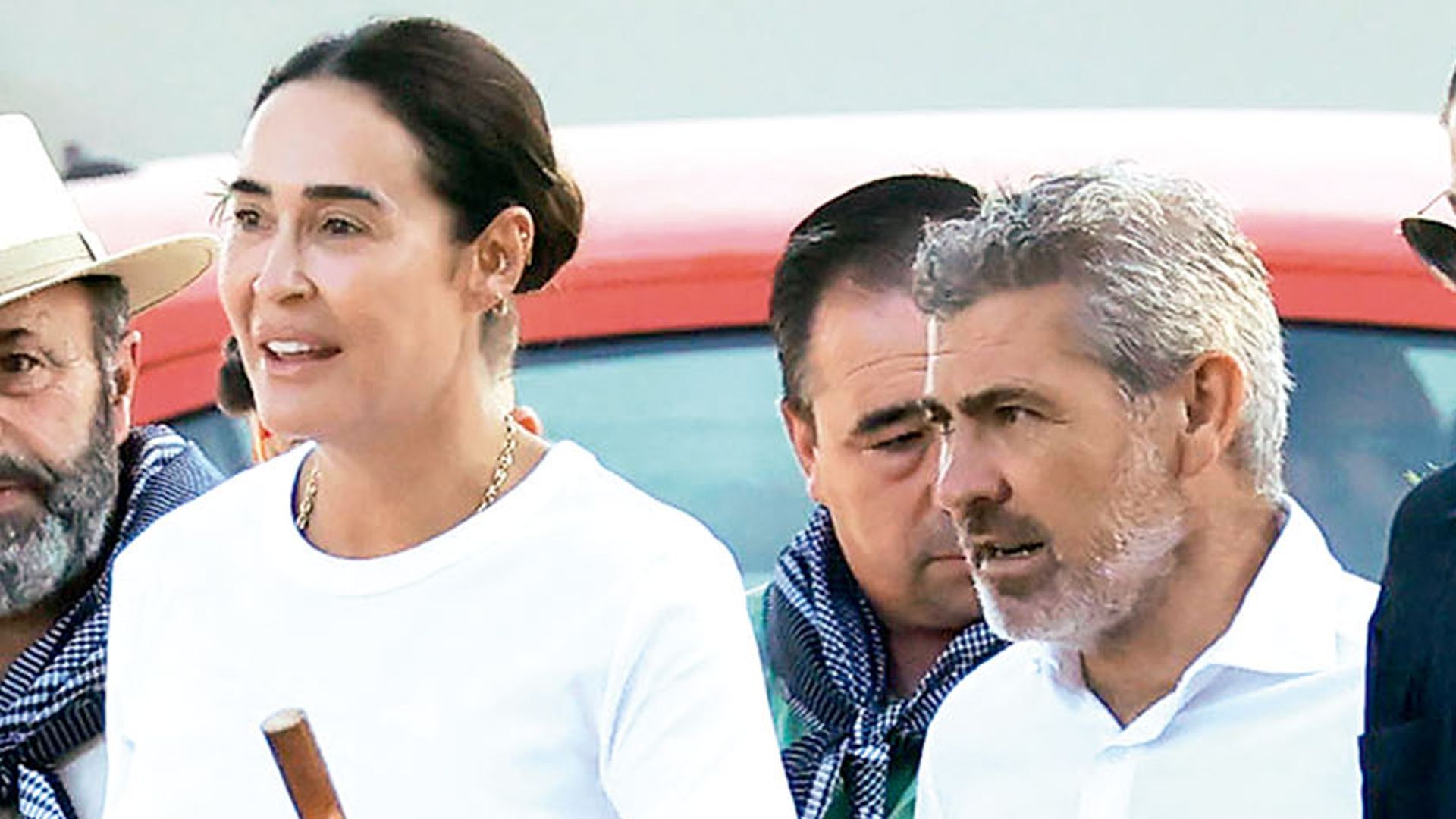 Vicky Martín-Berrocal con Javier Cabrera en el Rocío