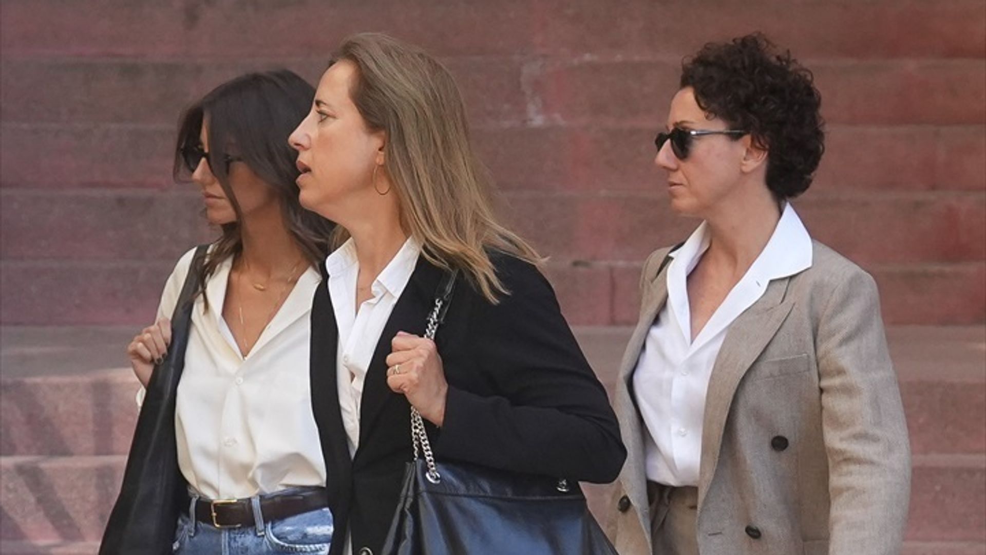 Comunicado de las hijas de Isak Andic tras declarar ante la jueza: "Llevamos 18 meses sin espacio de sosiego para procesar el duelo"