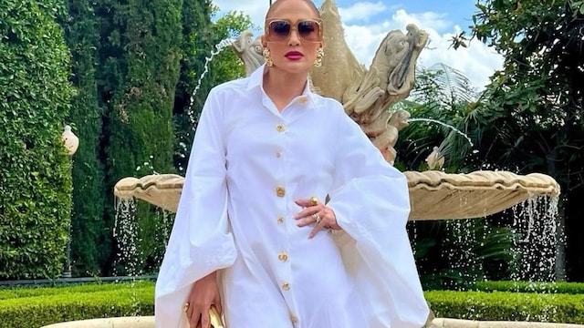 jennifer lopez look