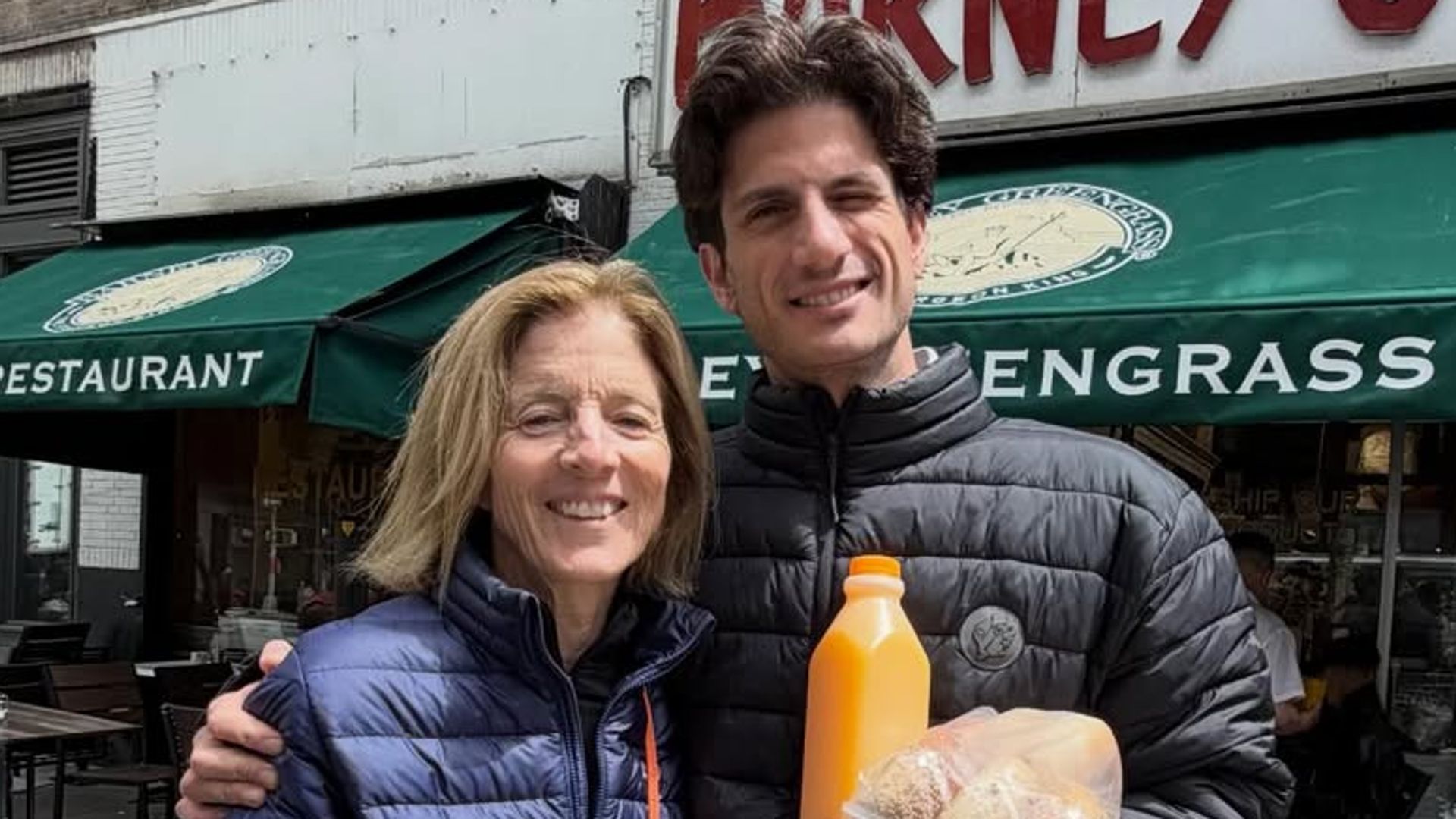 Caroline Kennedy reaparece con su hijo Jack Schlossberg