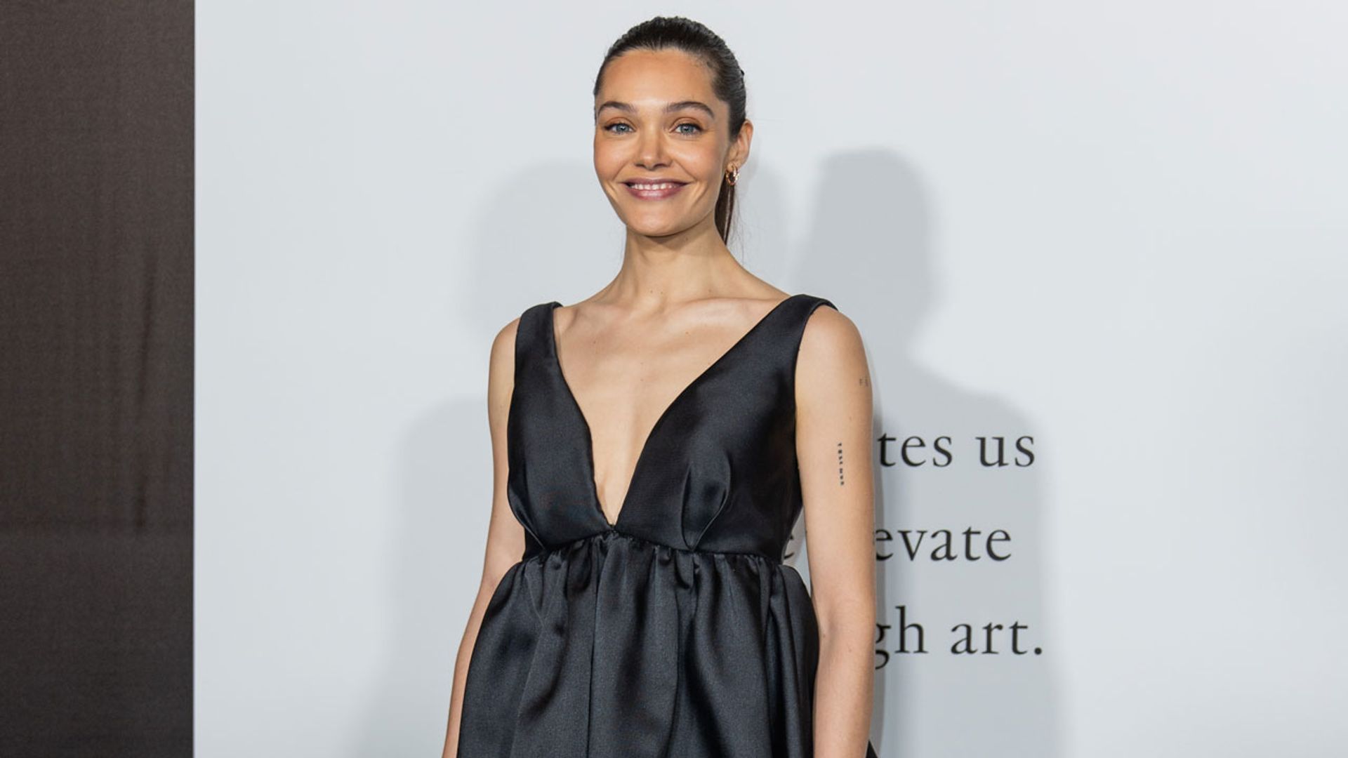 De Ana Rujas a Olivia Palermo: los mejores looks de invitada en el desfile de Pronovias inspirado en Barcelona