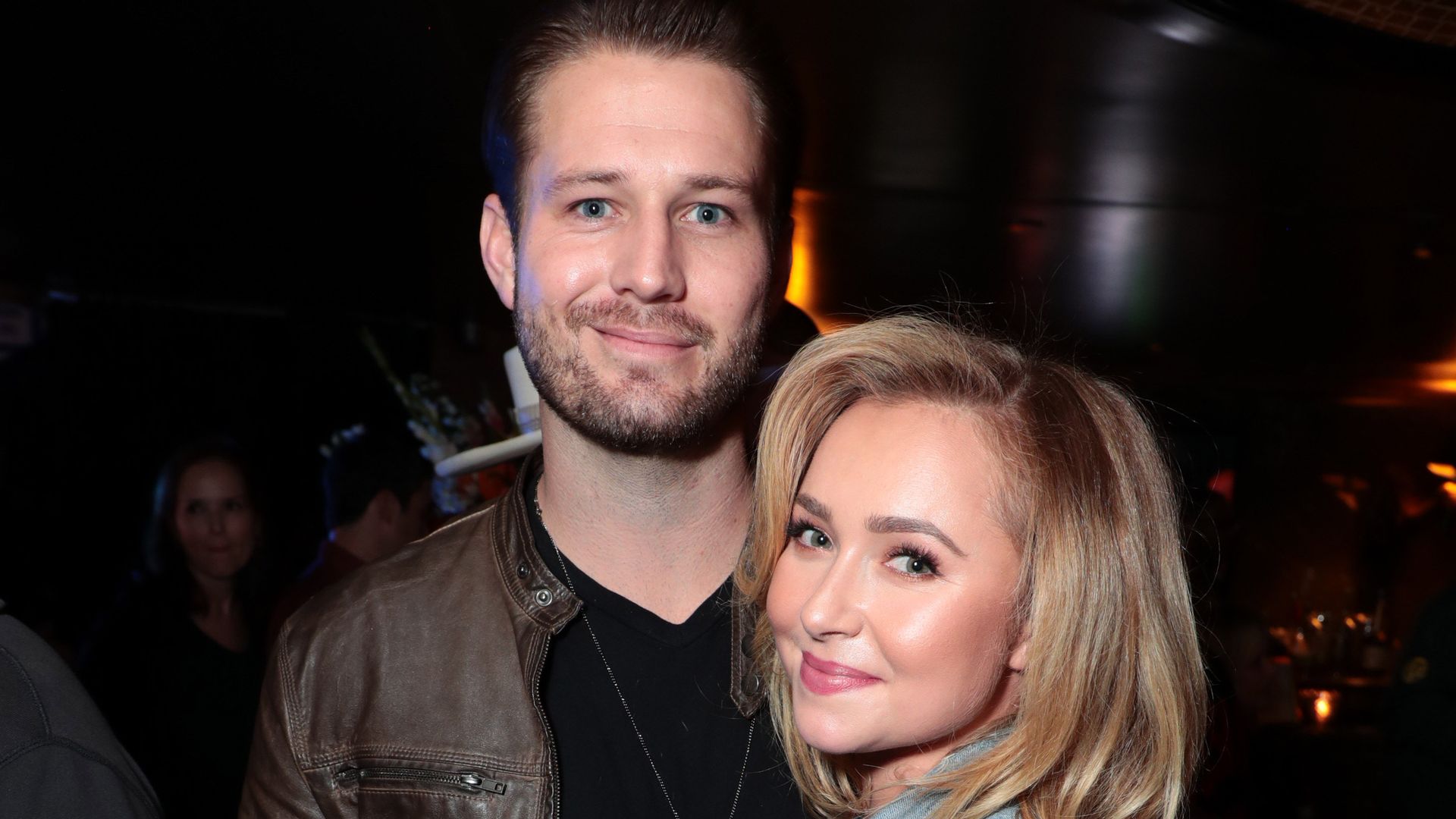 Hayden Panettiere junto a Brian Hickerson, con quien mantuvo una relación intermitente y turbulenta durante años y que se encontraba con ella el día de su muerte