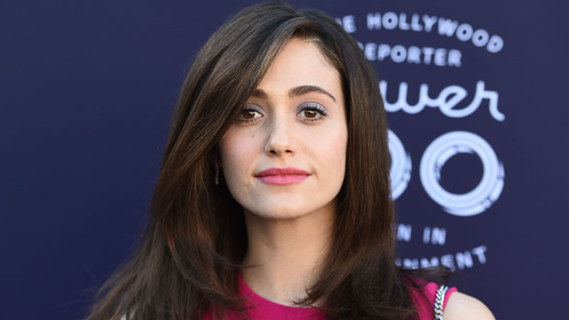 El pelo real de Emmy Rossum arrasa en las redes sociales