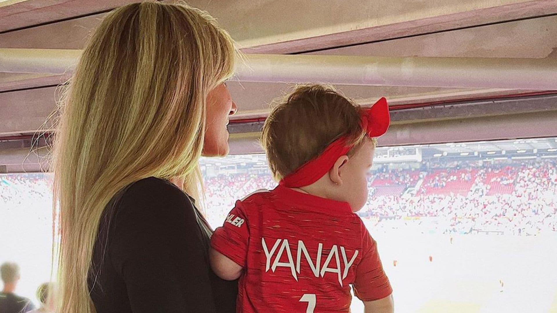 Yanay, hija de Edurne y David de Gea, ‘la mayor fan de papi’ en el estadio
