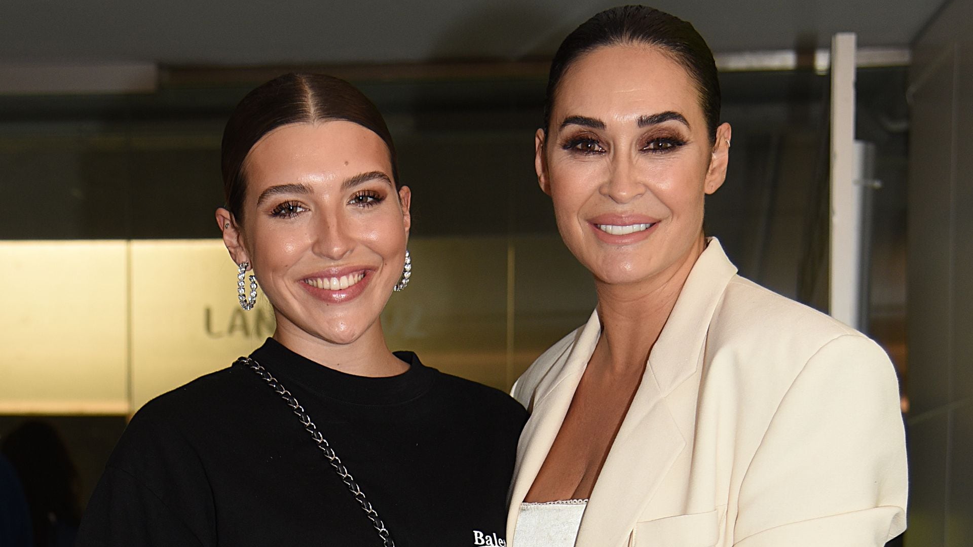 Alba Díaz en su entrevista más personal: de su primer aniversario con su novio a la relación de ‘mujer a mujer’ con su madre